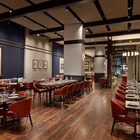106 Jefferson Huntsville, Curio Collection By Hilton Luaran gambar